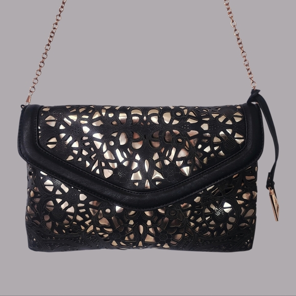 Attitude Handbags - Attitude Envelope Clutch Black & Rose Gold Chain Strap